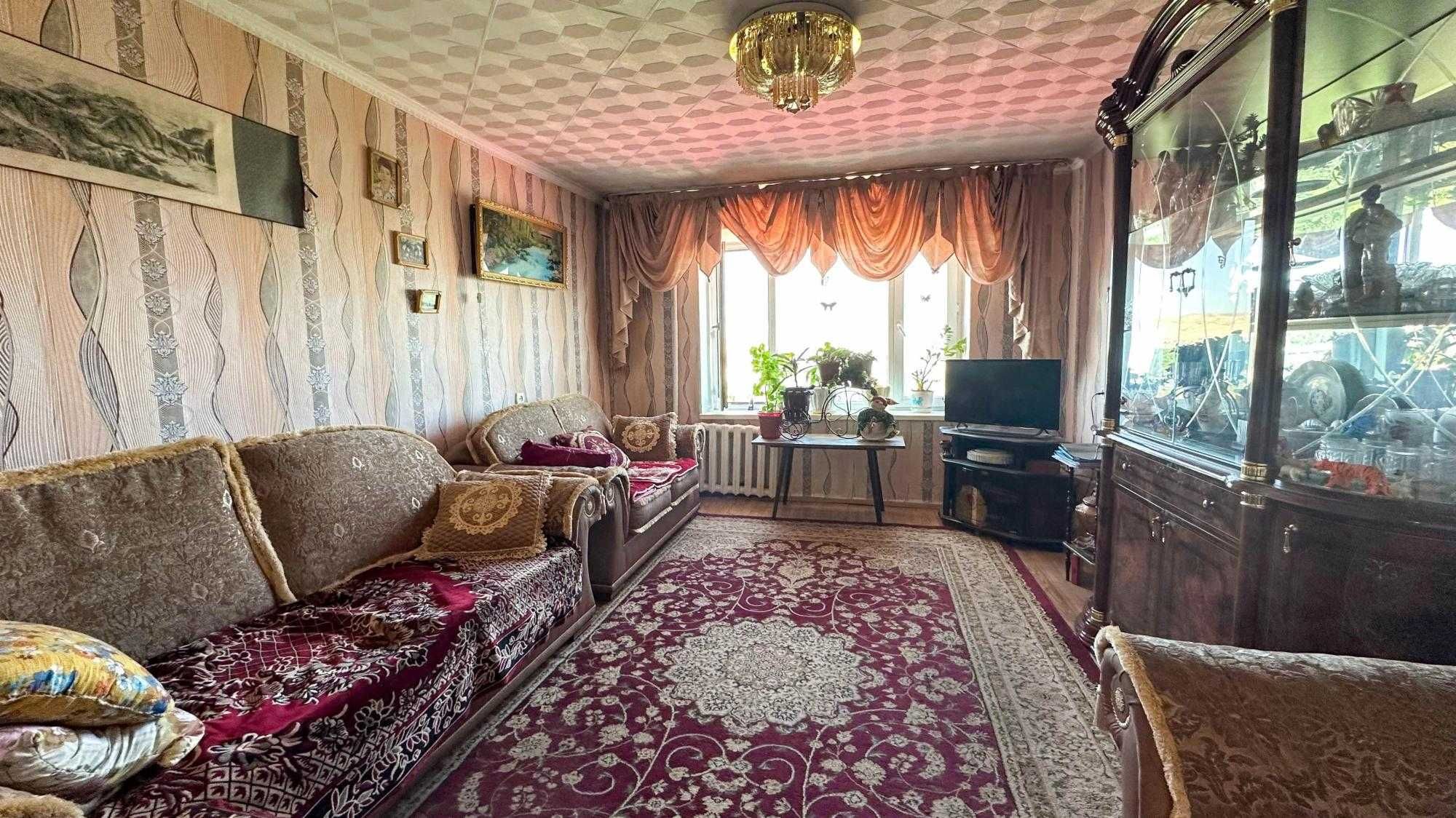 3 ком.кв центр.Рустам Империя