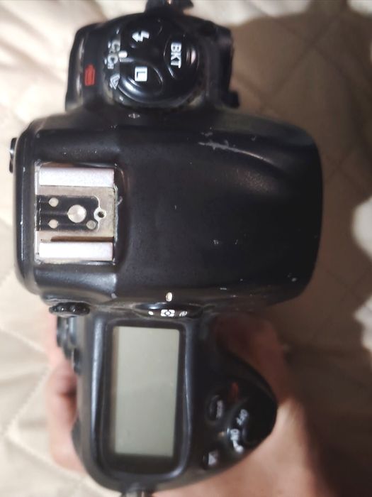 Продам Nikon d3 в рабочем состоянии