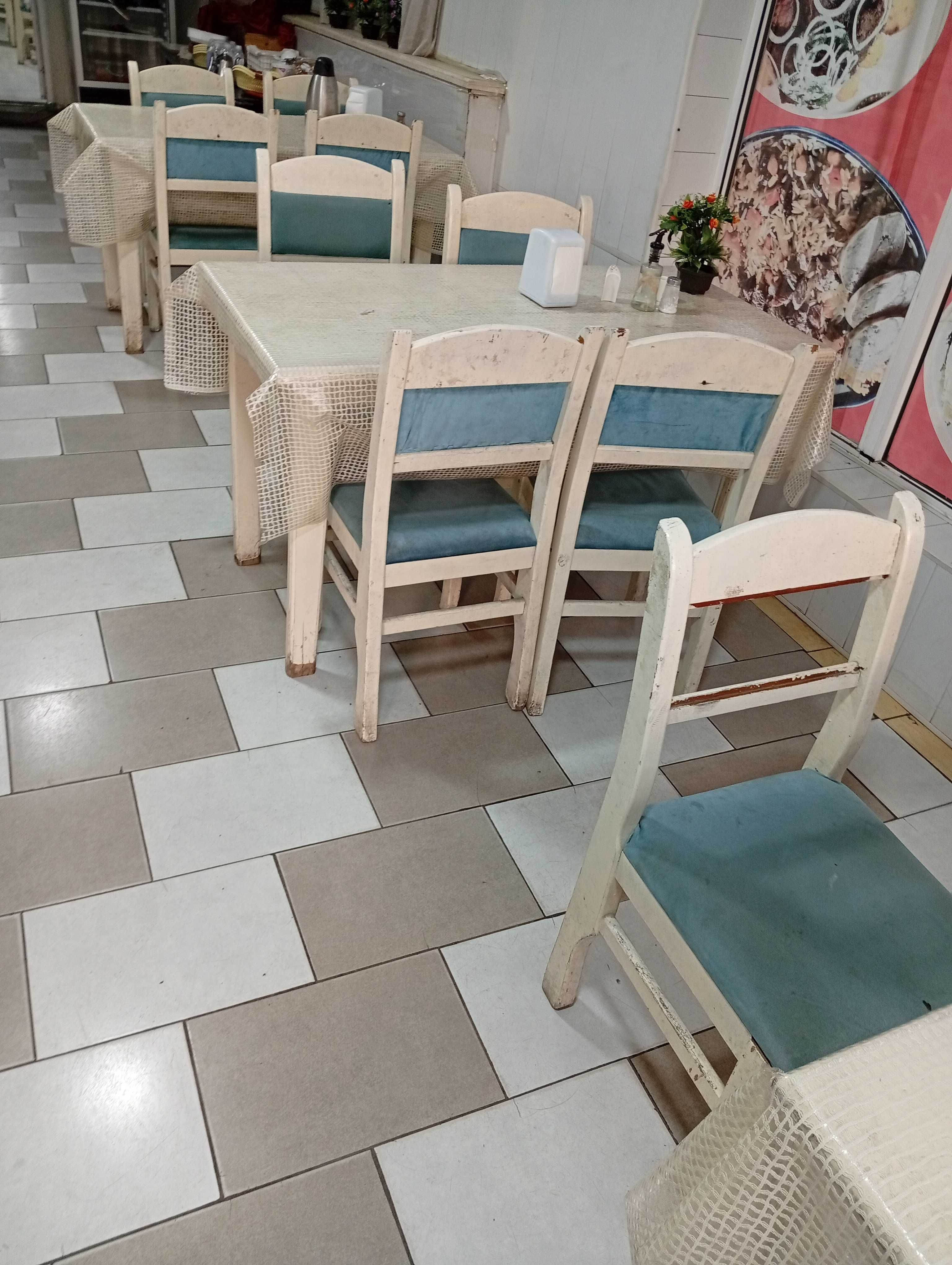 Стол и стулья дл