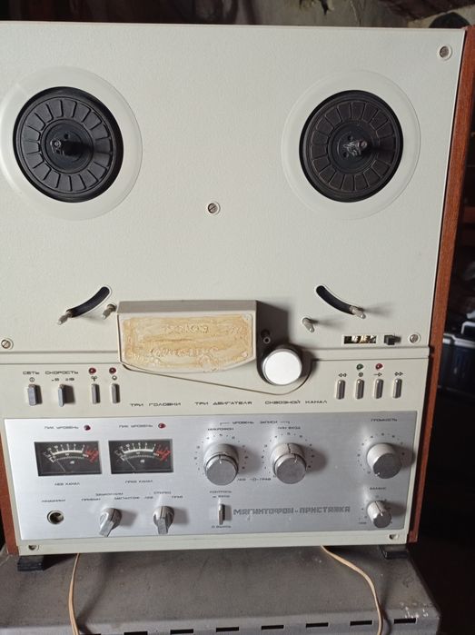 Продам проигрыватель