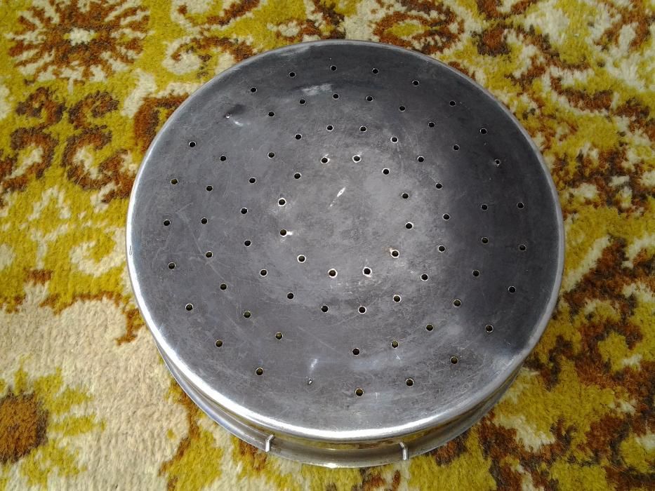 **Vas metal pentru gatire la aburi