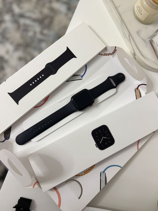 Продаю Apple Watch SE 44 mm