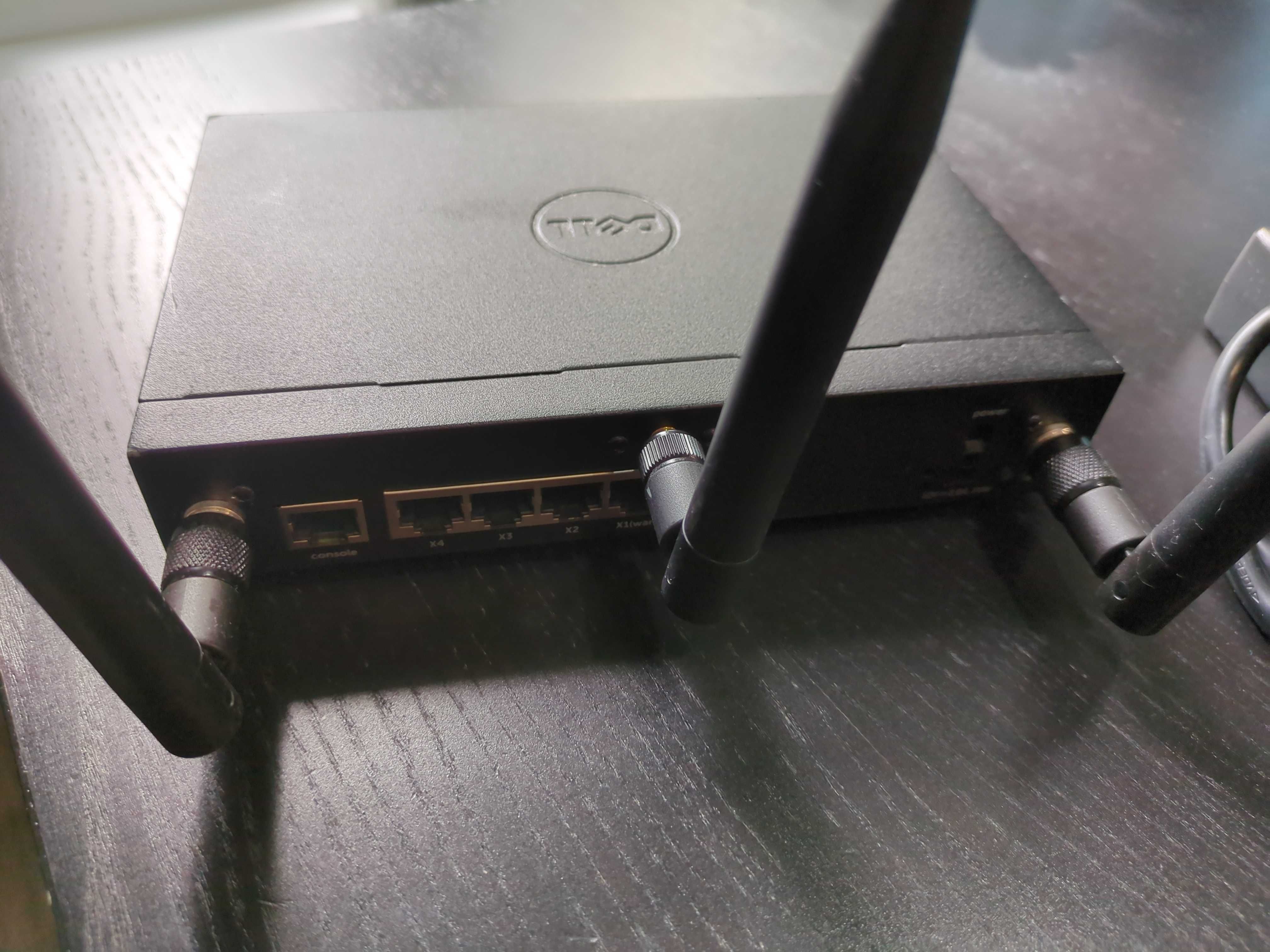 DELL SonicWall TZ300w Wireless Firewall Appliance
