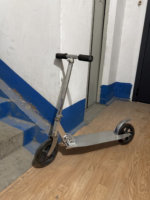Продаи Самокат складной в хорошем состоянии
