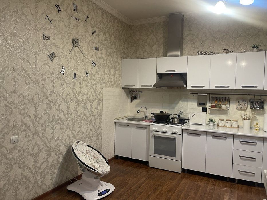 Чистый и ухоженный дом отличной планировки в самом центре.