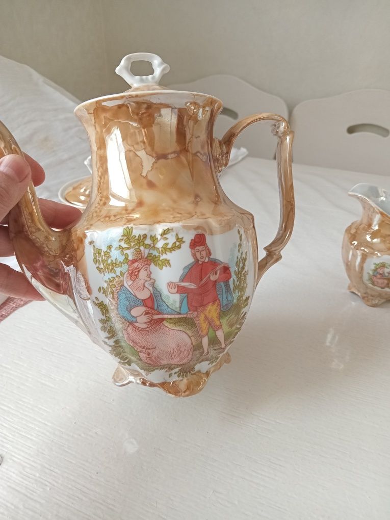 Продам кофейный сервиз "Модонна"