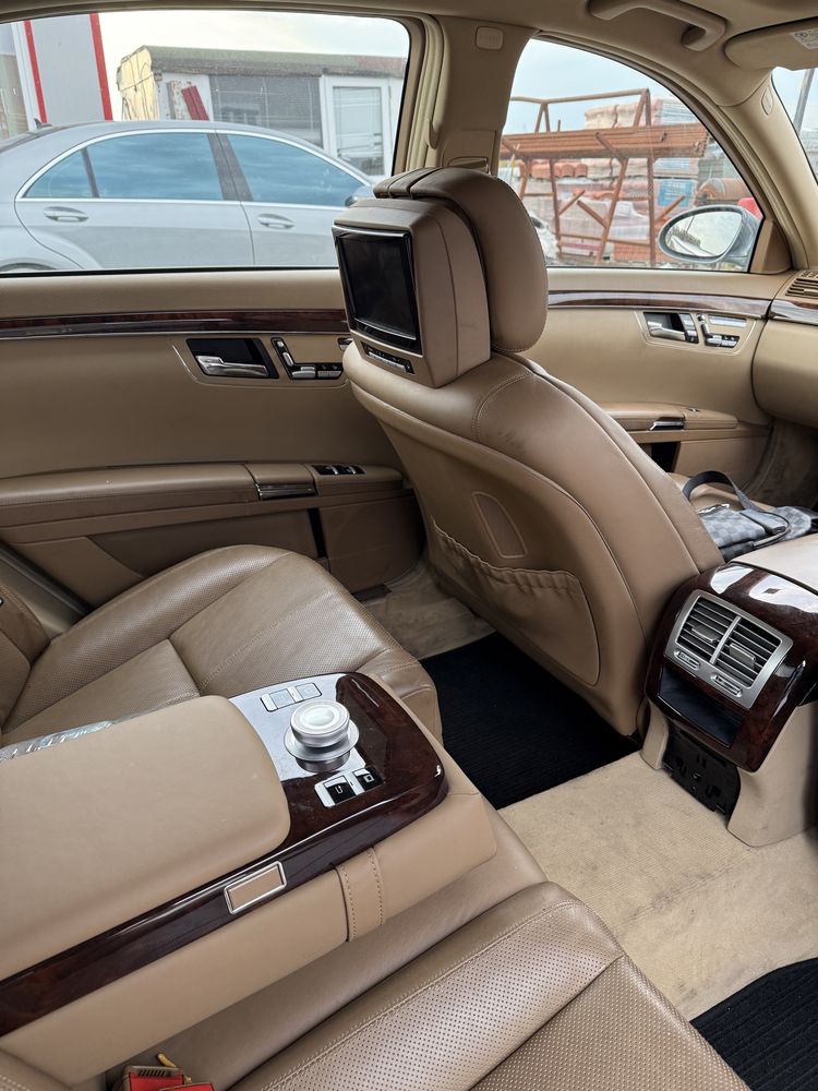 Mercedes S500 w221 на части