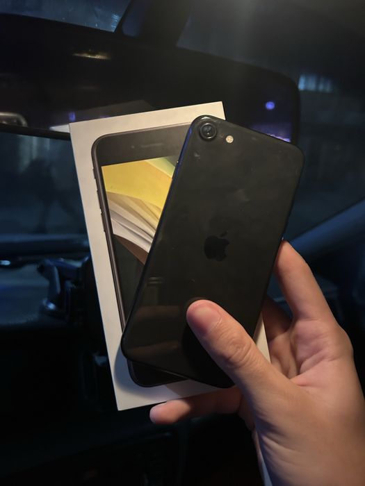 Айфон Се 2020     iPhone SE 2020