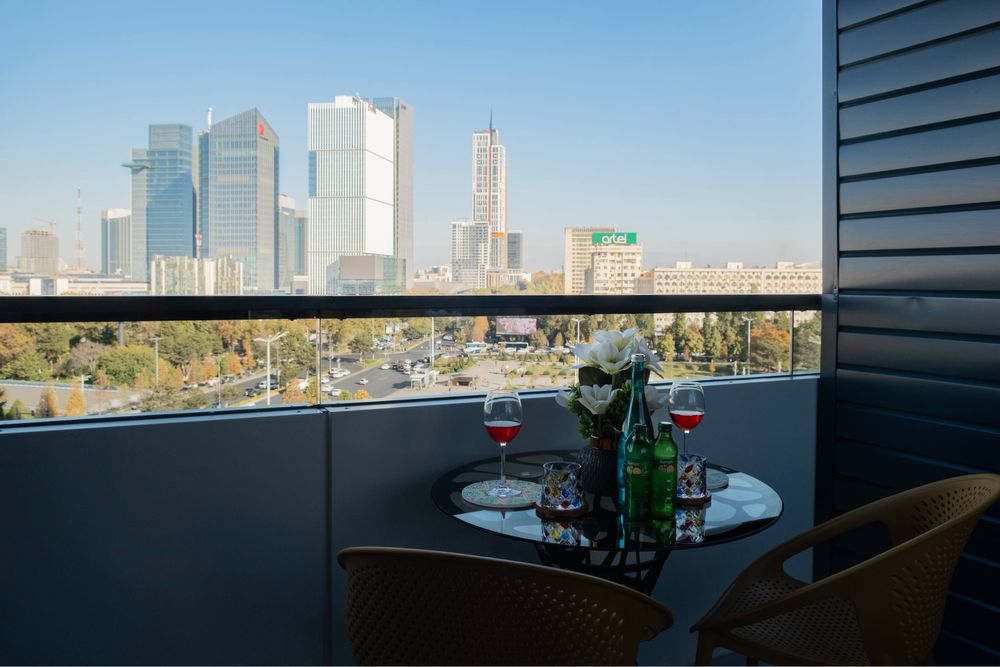 Современная посуточная уютная студия со своей парковкой в NRG U Tower