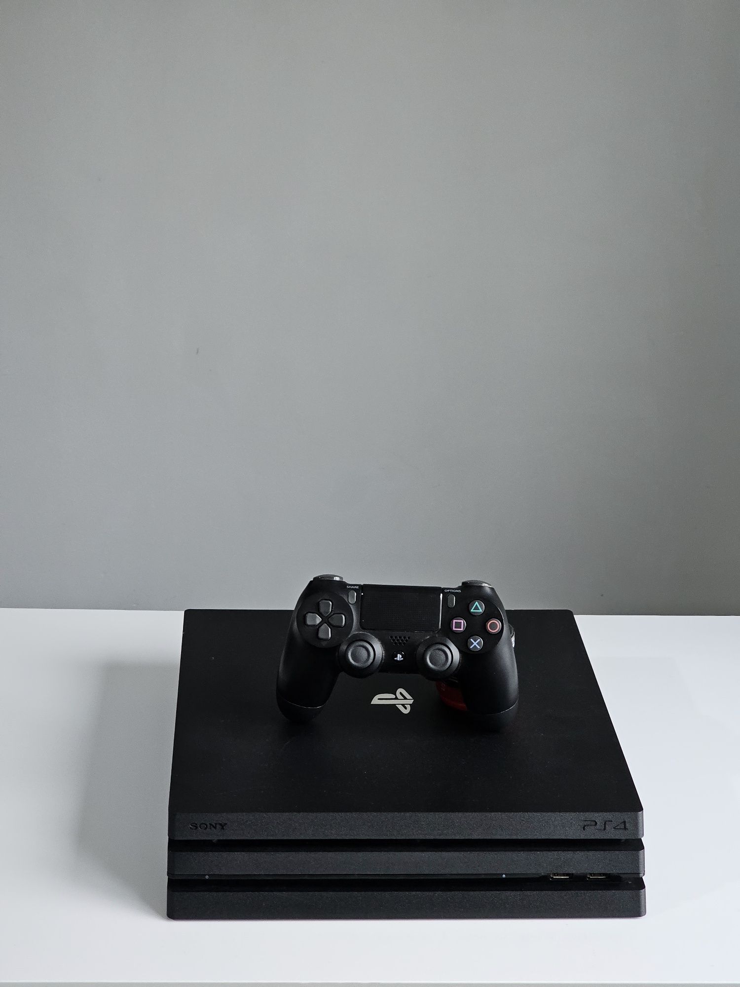 Ps4 pro 1TB + Gta 5 + Controller sony , Playstation 4 pro
