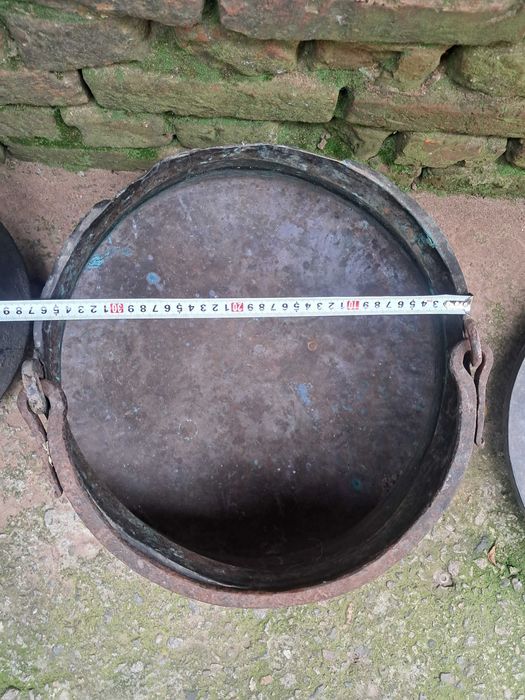 Медни менци и тава