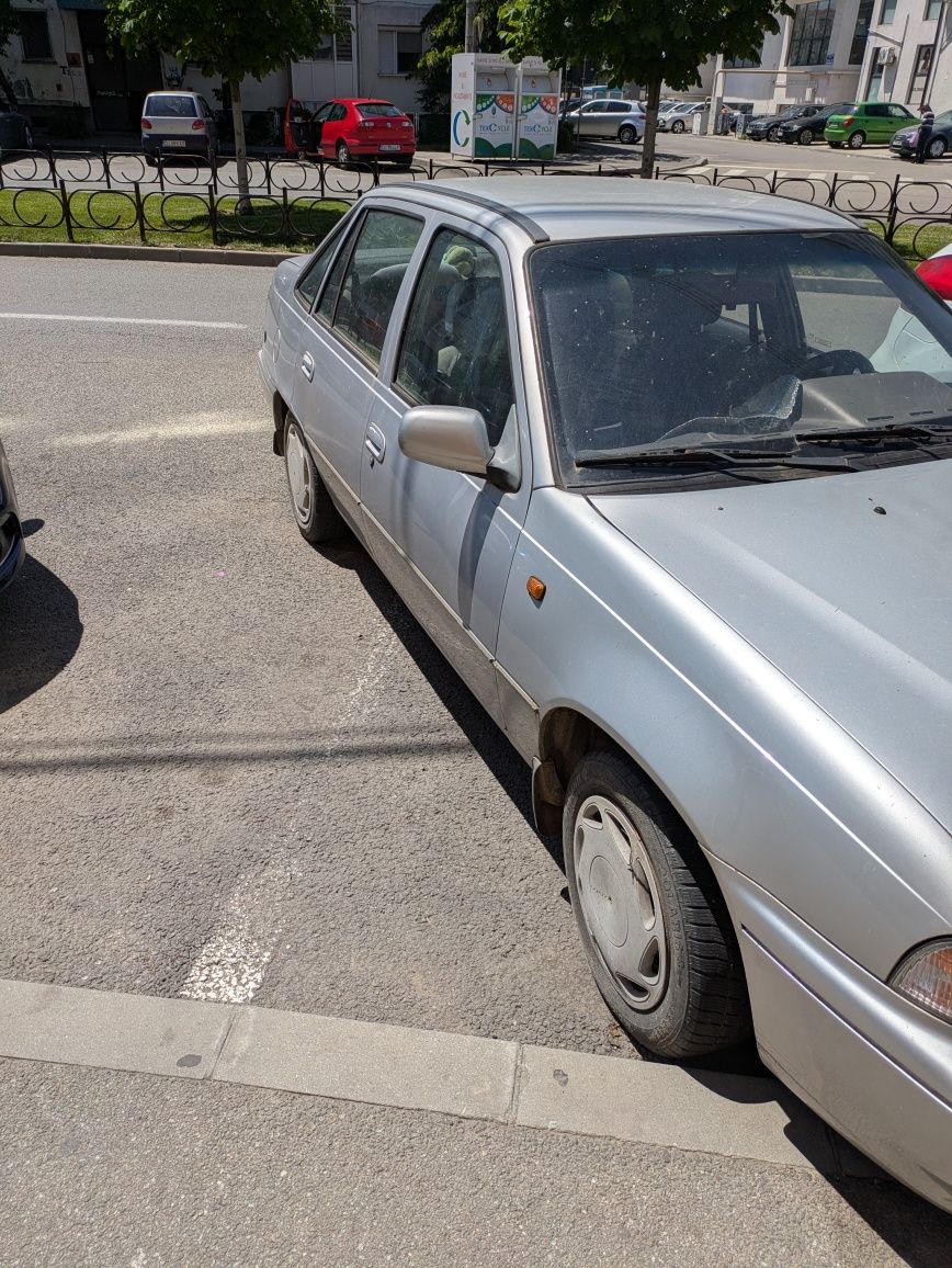 Vând Daewoo Cielo Executiv cu GPL de fabrica.