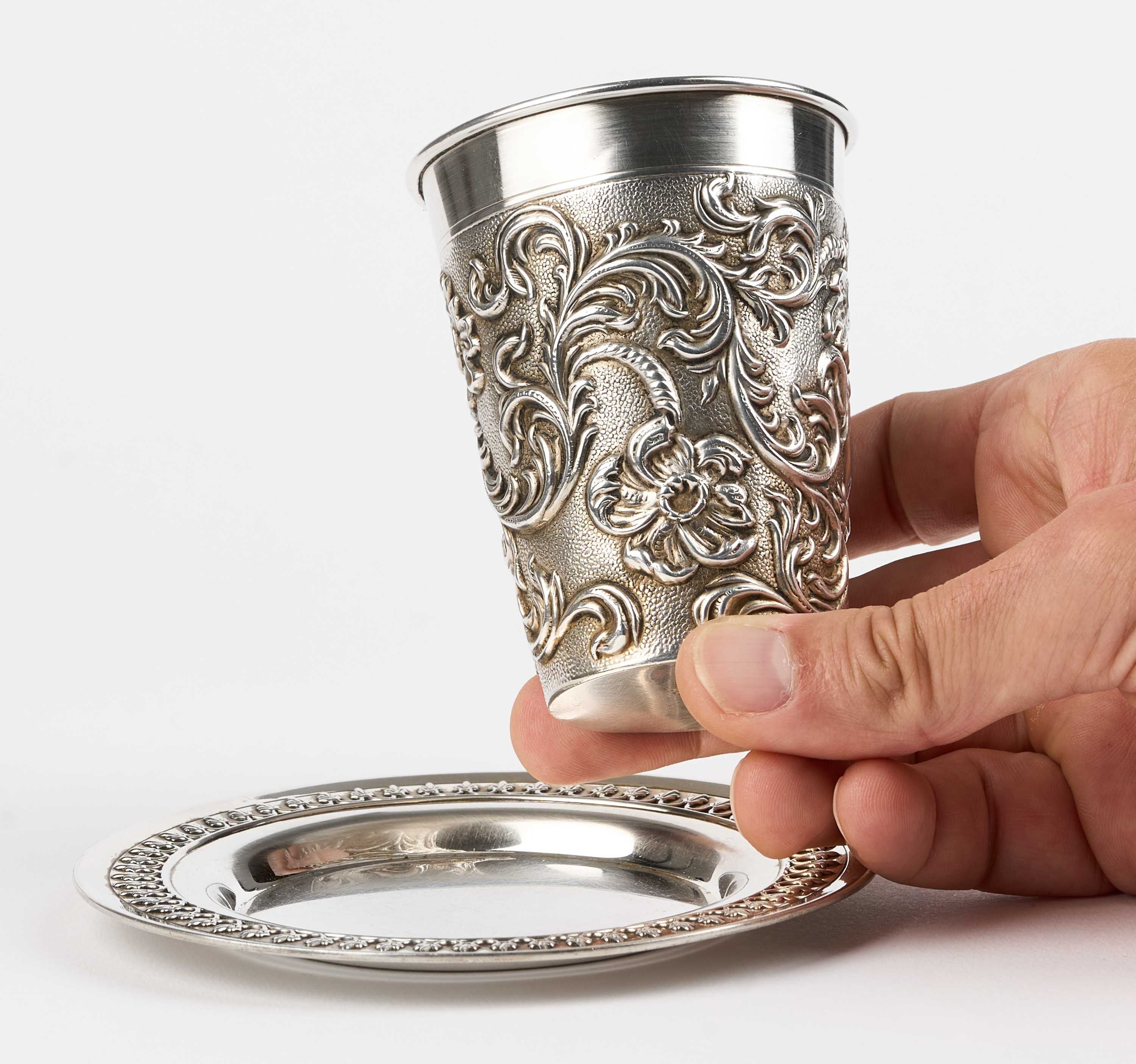 Pahar din argint 925 cu farfuria sa,gravat floral-200 ml-argint.ro