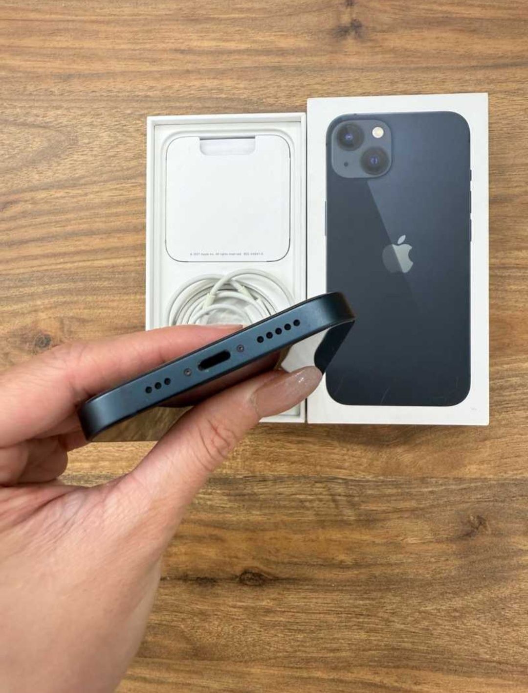 Отлично състояние iPhone 13 256gb Бат 85 процента