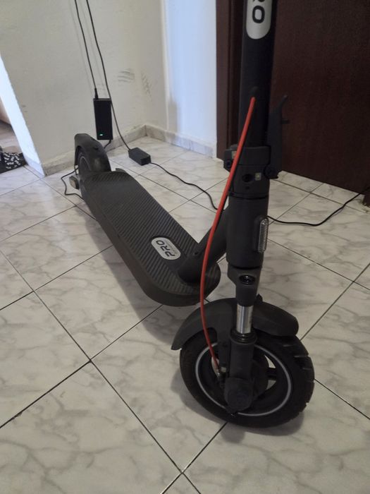 Xiaomi Electric Scooter 5 Pro ca noua
