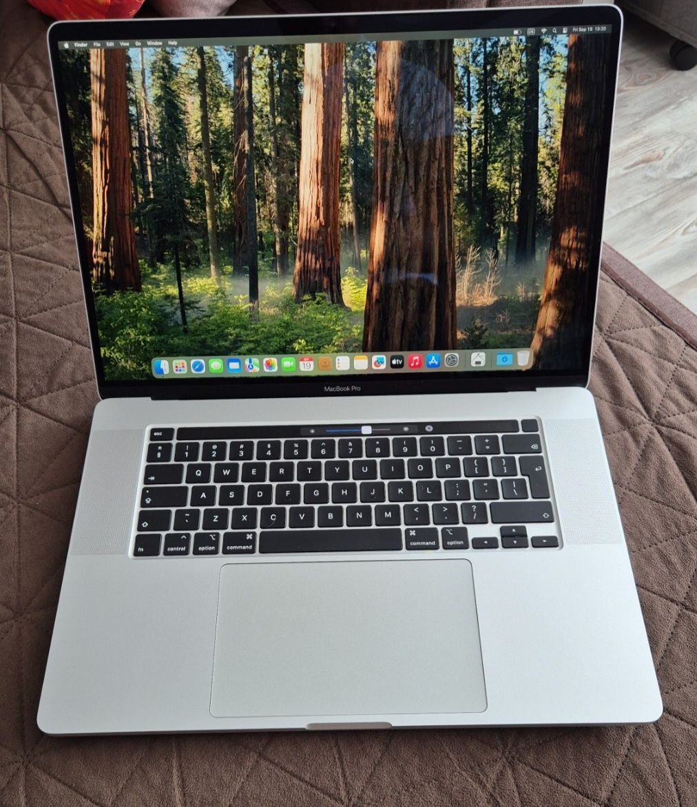 Apple MacBook Pro 16-инча