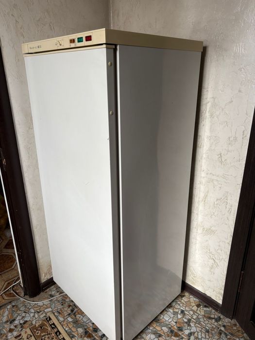 Продам морозилку