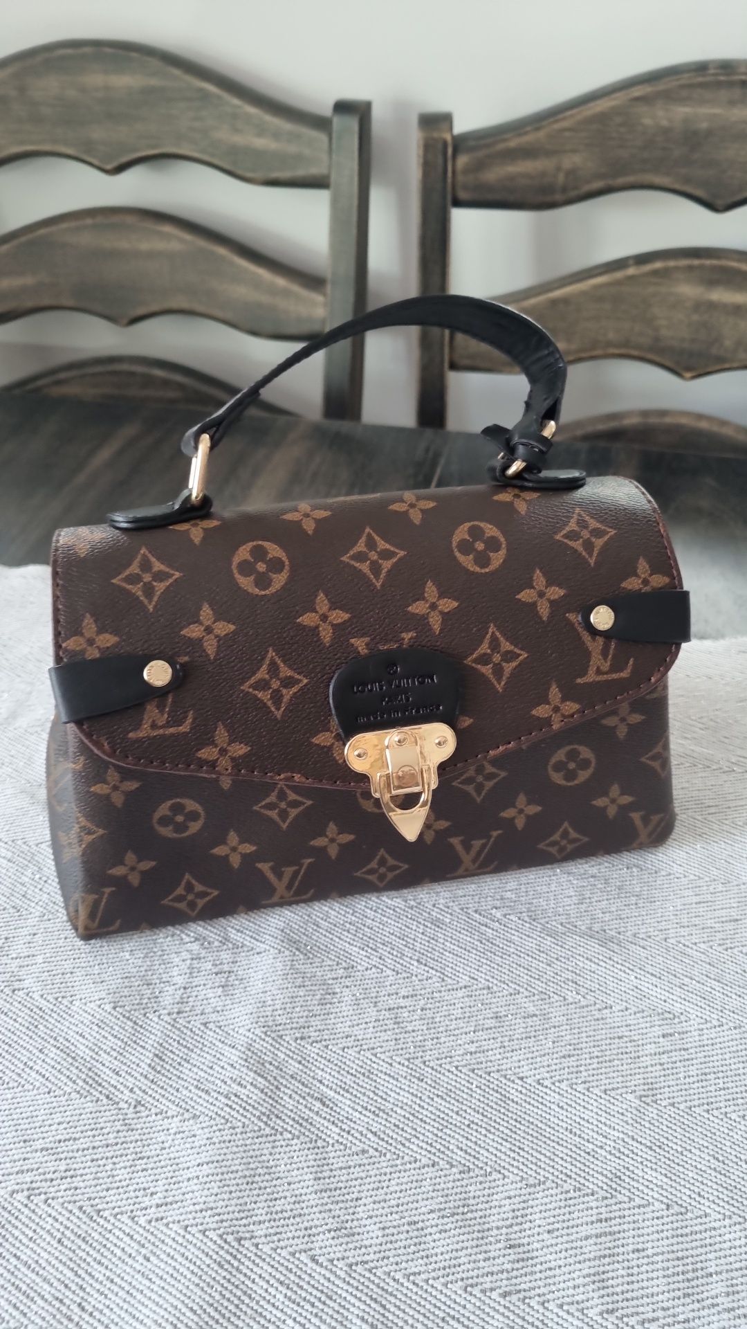 Geanta Louis Vuitton