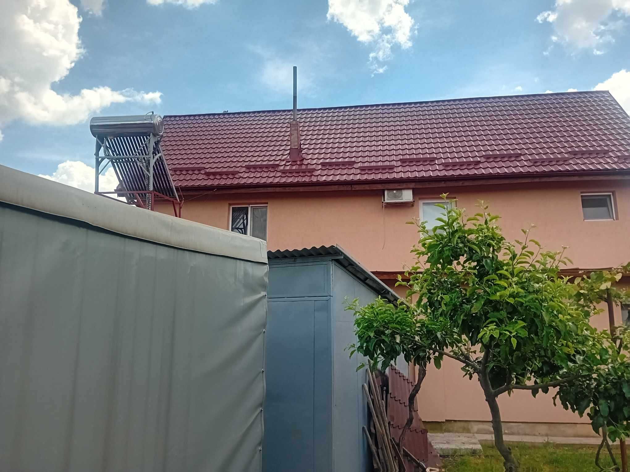 Vila relativ noua 250mp 1 Mai la sosea 700mp teren si casa batrineasca