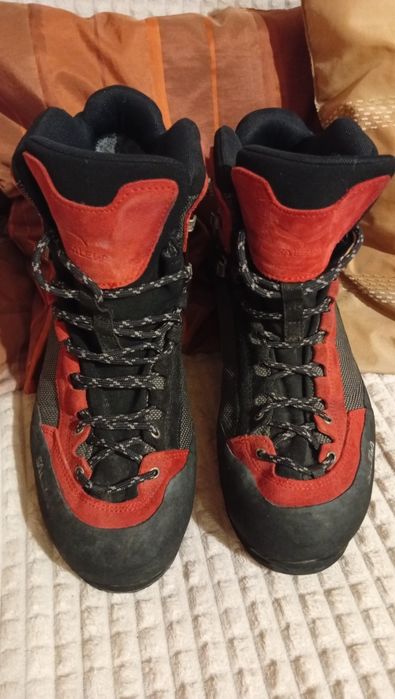N.43 Високи планински обувки Salewa с Gore-tex + Vibram