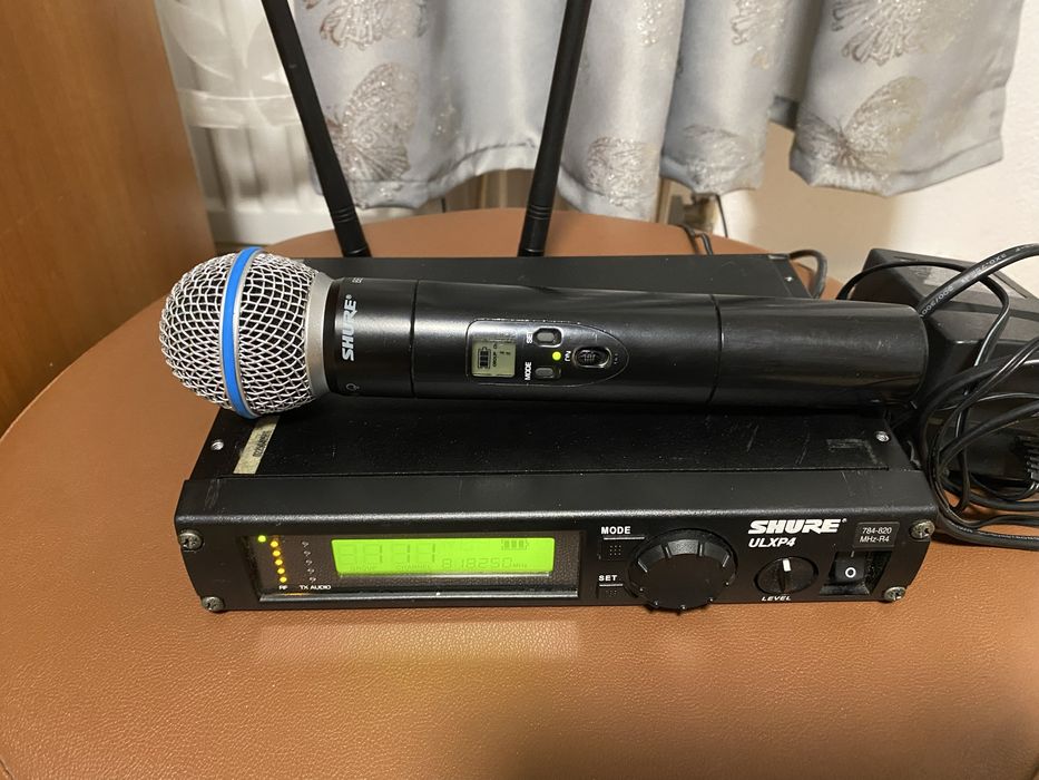 Microfon Shure ULX P4 Beta 58 a