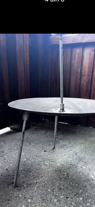 Disc cu maner si picioare pe filet