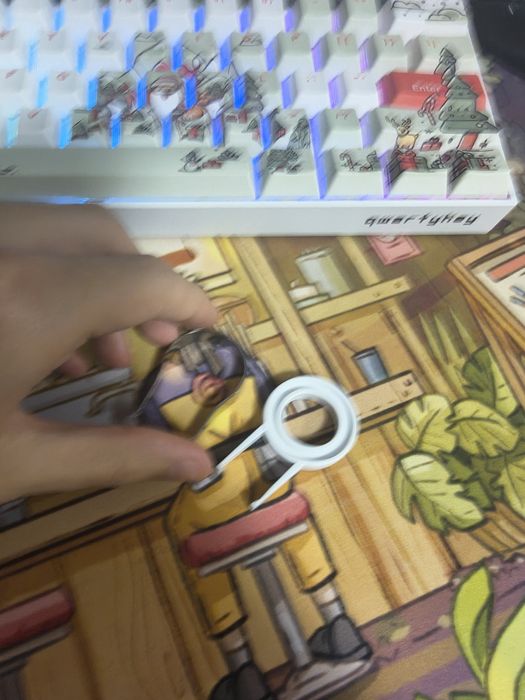 Vând tastatura de la qwertyqey nou nouta