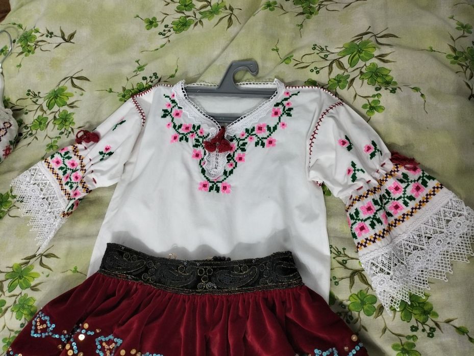 Costum popular fetițe