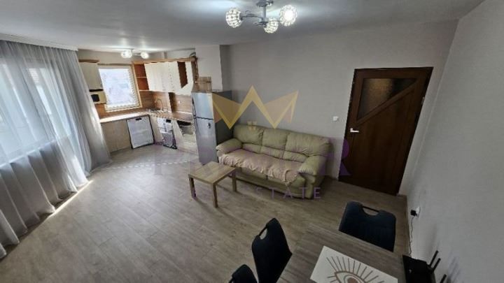 Дава се под наем Четиристаен апартамент в Варна, Лятно кино Тракия - 100 кв.м за 612 € - Снимка #2