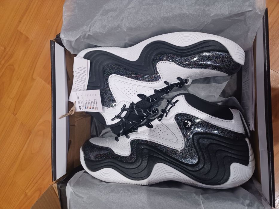 Чисто нови кецове SHAQ