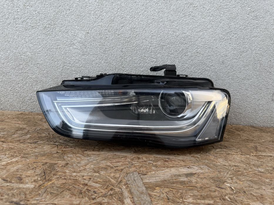 Far stanga Audi A4 B8.5 B8 8K Facelift Xenon Adaptiv Original Europa