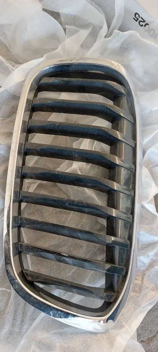 Решетка (бъбрек) лява за BMW2, F45/46