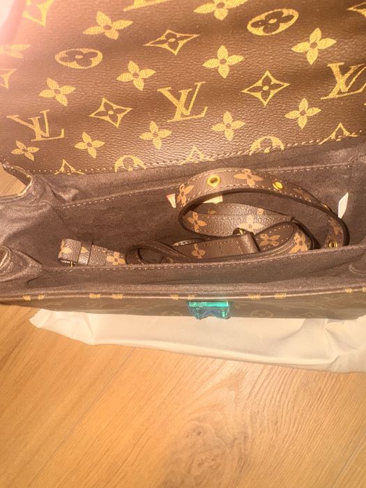Geanta noua cu saculet LV