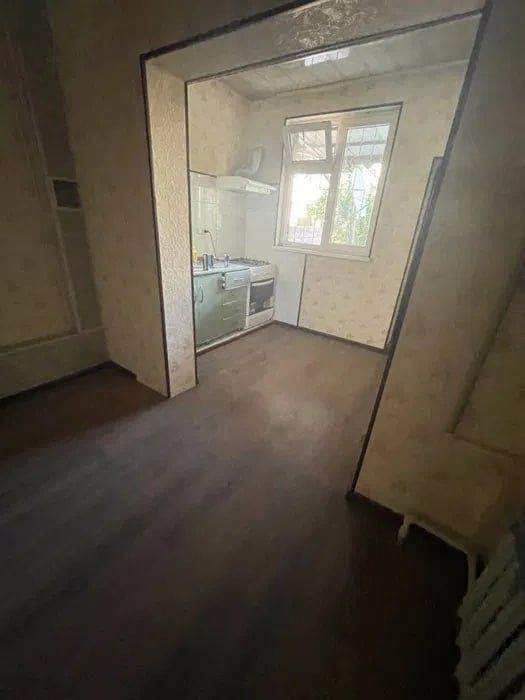 Продаю 2-х комнатную квартиру на Сергели 8