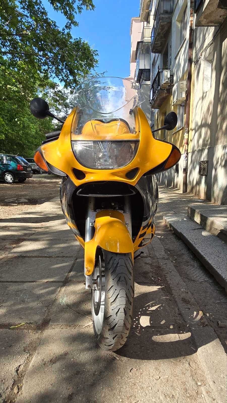 Bmw k 1200 rs 2002 година