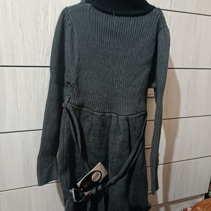 Шерстяное платье на девочку