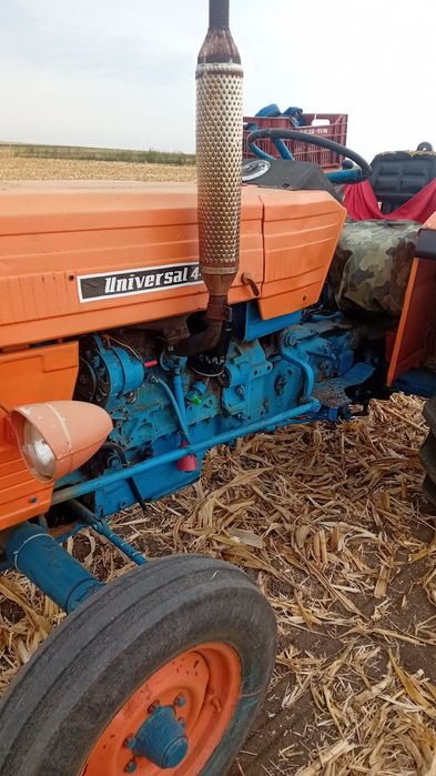 Vand Tractor Universal 445