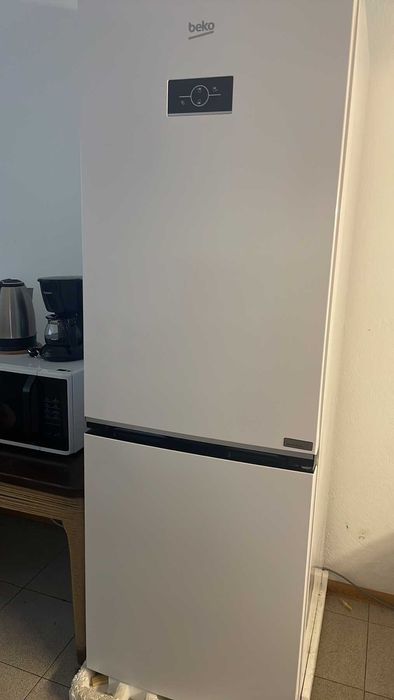Хладилник Beko с над 2 години гаранция