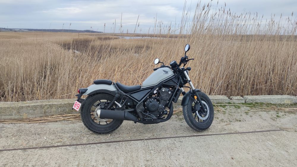 Motocicleta Honda CMX500 Rebel