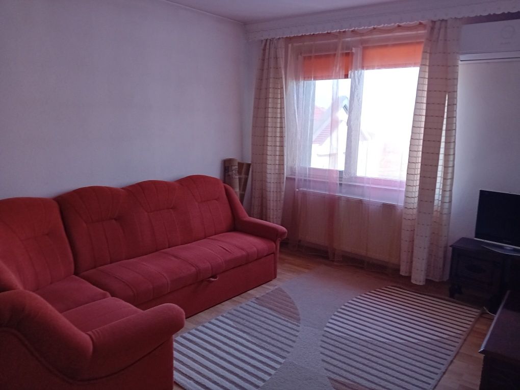 Închiriez aapartament cu doua camere /Dobrogei l .