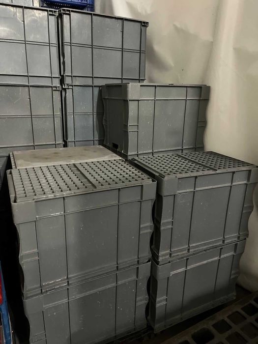 Инвентар - касетки, баки, палети, колички