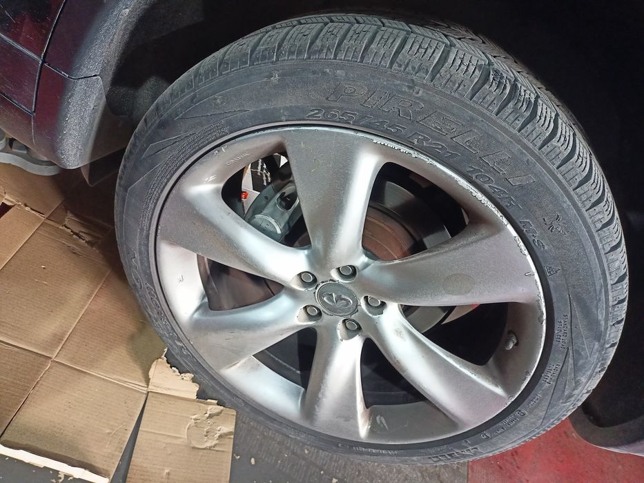 Инфинити джанти 21 Японски автомобили Хонда Нисан кия Хюндай пирели