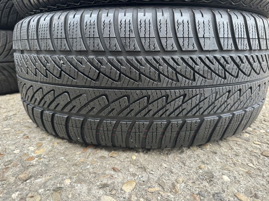 Anvelope iarna M+S 225 50 17 Goodyear Ultragrip 8