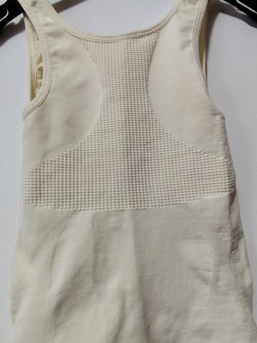 Modelator damă M, nou