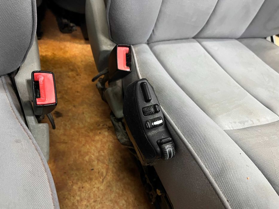 Седалки за Mercedes E-class W210 Седан