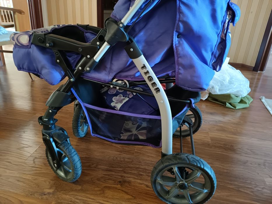 Отдам даром Коляску в отличном состоянии