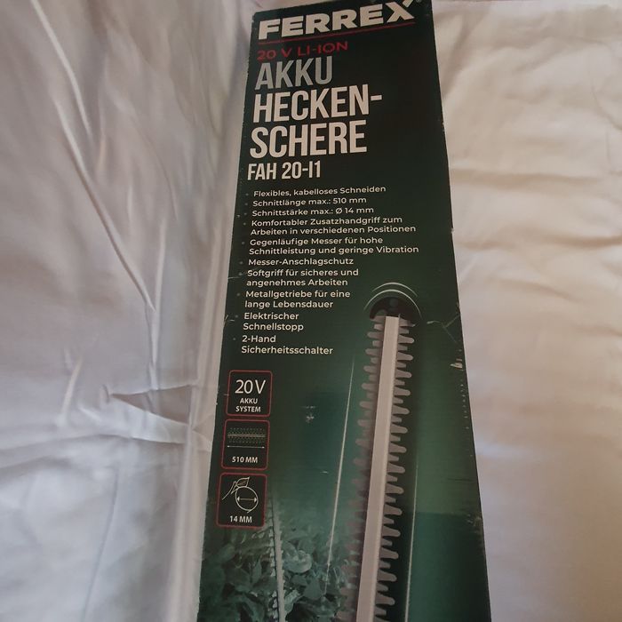 Trimmer gard viu ,cositoare gazon Ferrex