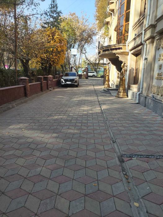 Сдам в аренду офисное помещение в центре Алматы