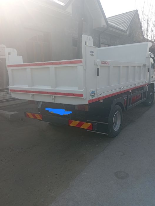 Isuzu zavodiskoy samosval qilingan  holati yaxshi