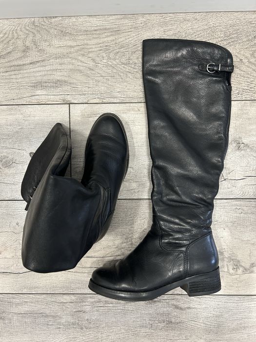 Продам женскую зимнюю обувь